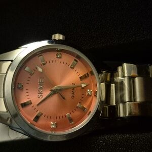 SKMEI Women's Silver and Pink Watch With Cubic Zerconias Stainless Steel